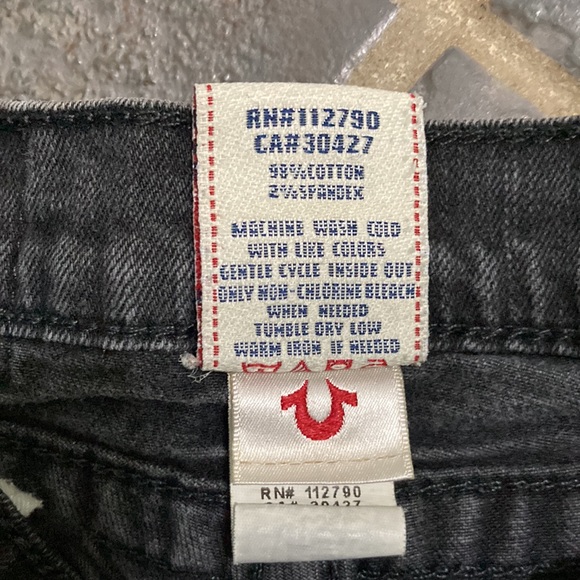 True Religion Slim Fit Black Jeans. Size 4 - Picture 6 of 9
